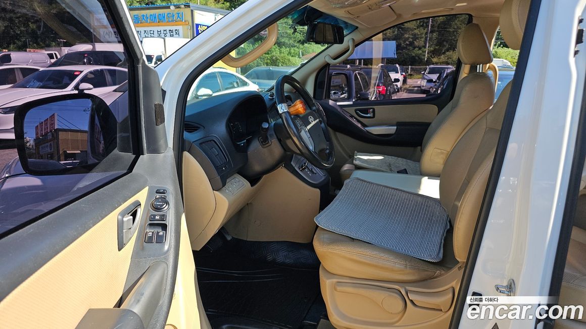 Hyundai Starex 2016