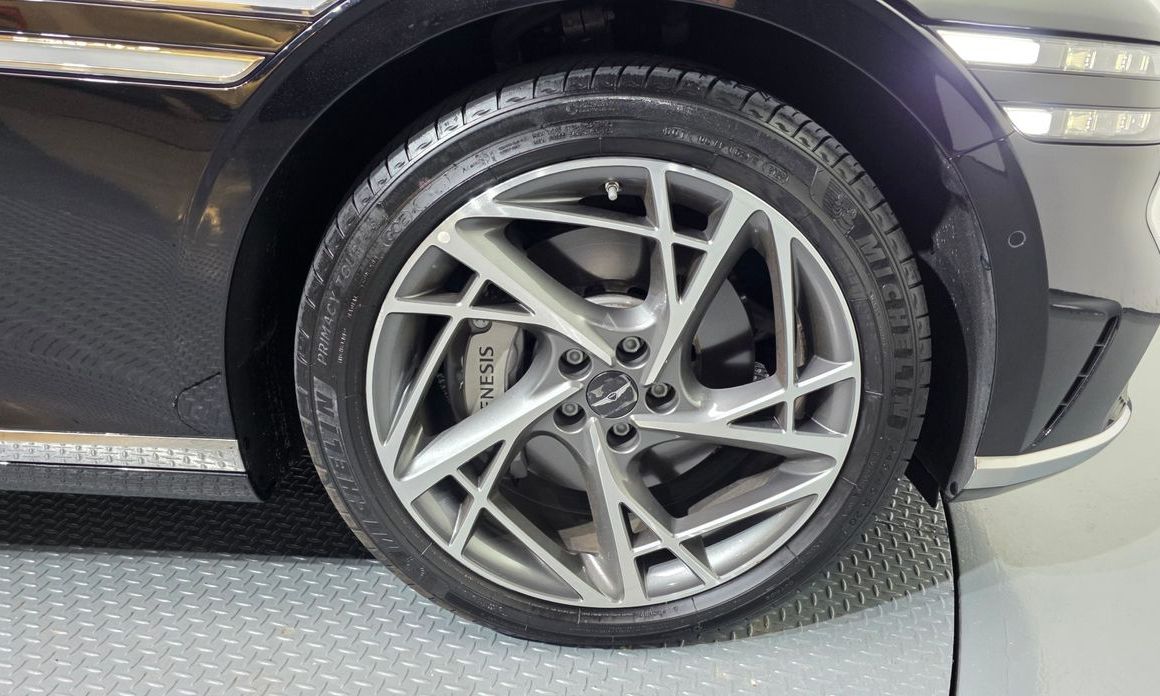 Genesis G90 2023
