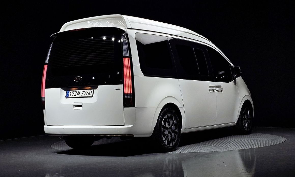 Hyundai Staria 2023