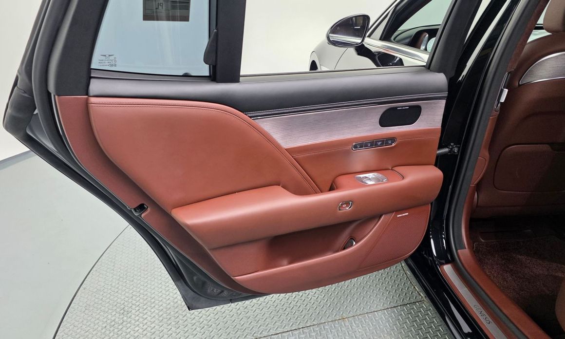 Genesis G90 2023