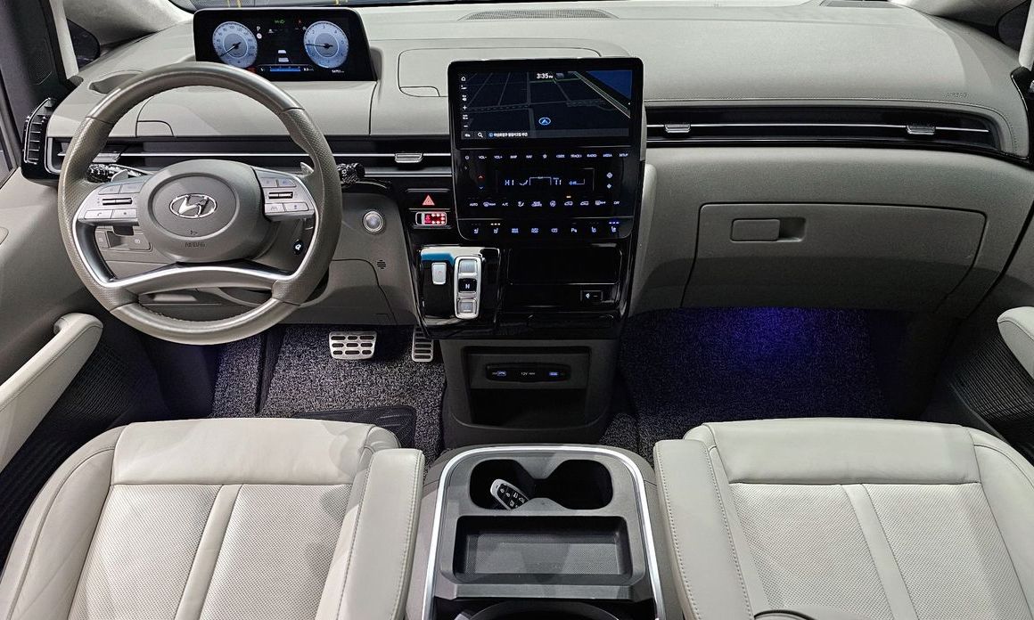 Hyundai Staria 2023