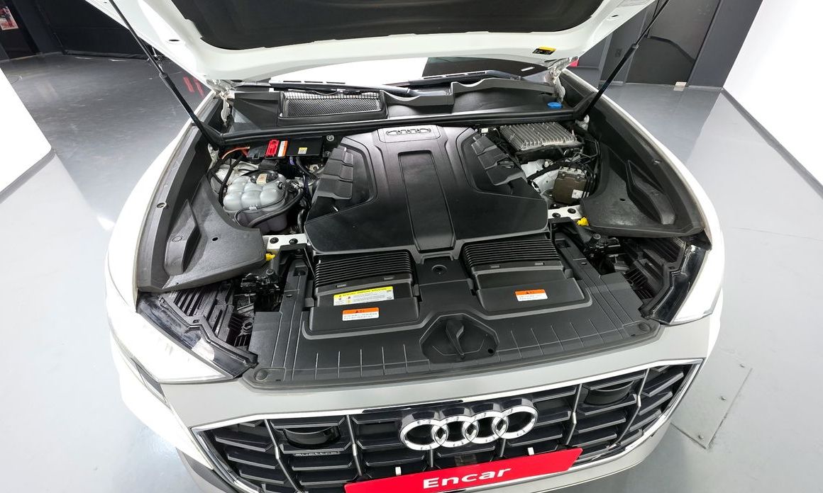 Audi Q8 2021