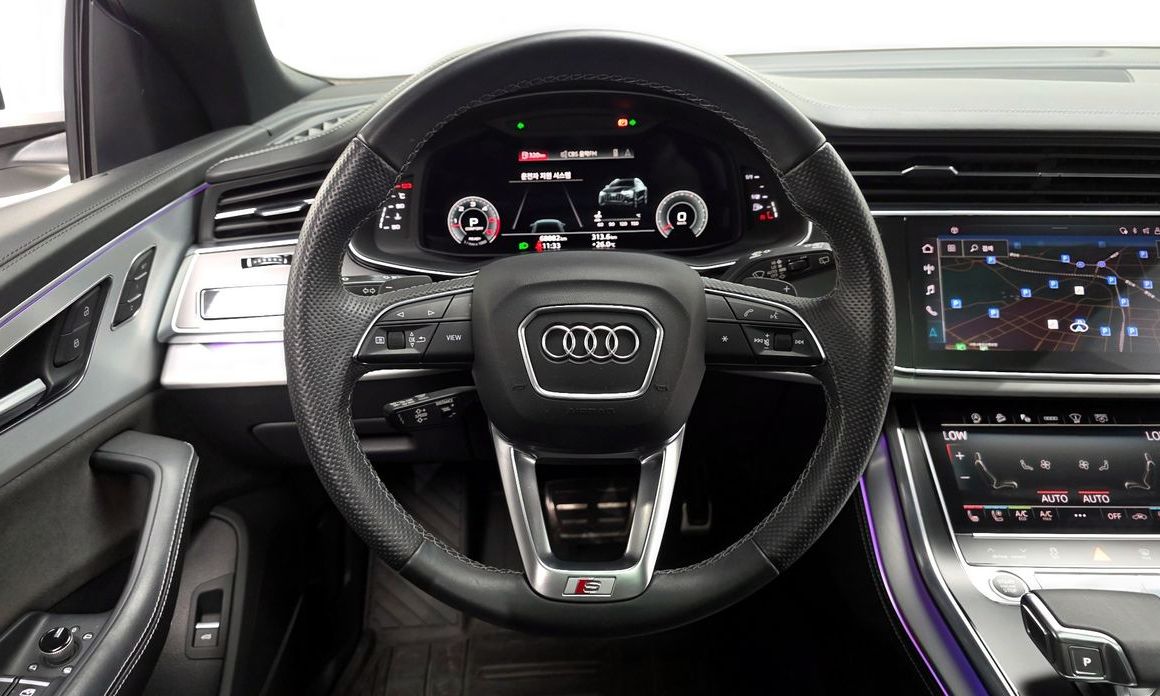 Audi Q8 2021