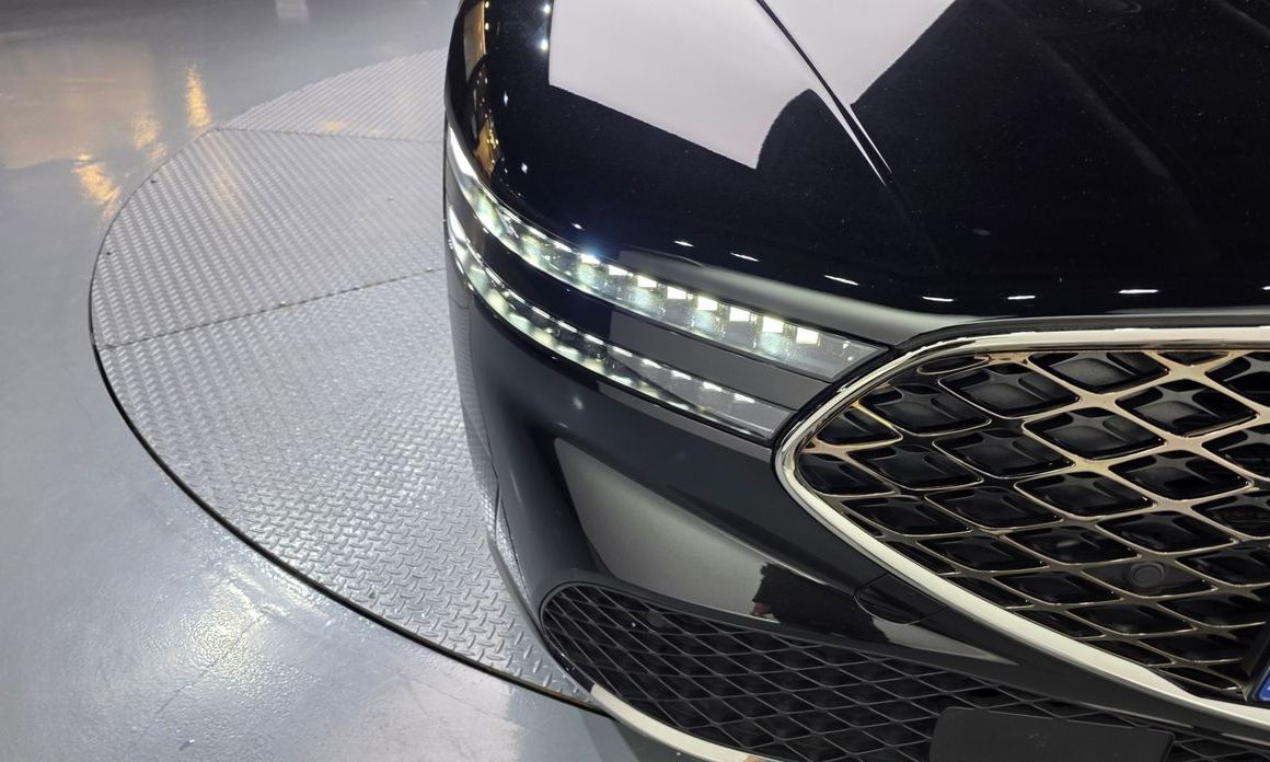 Genesis G90 2023