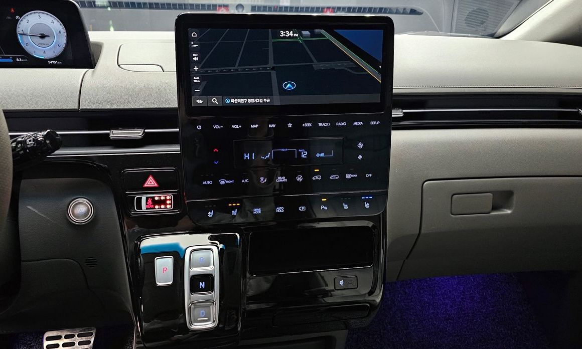 Hyundai Staria 2023