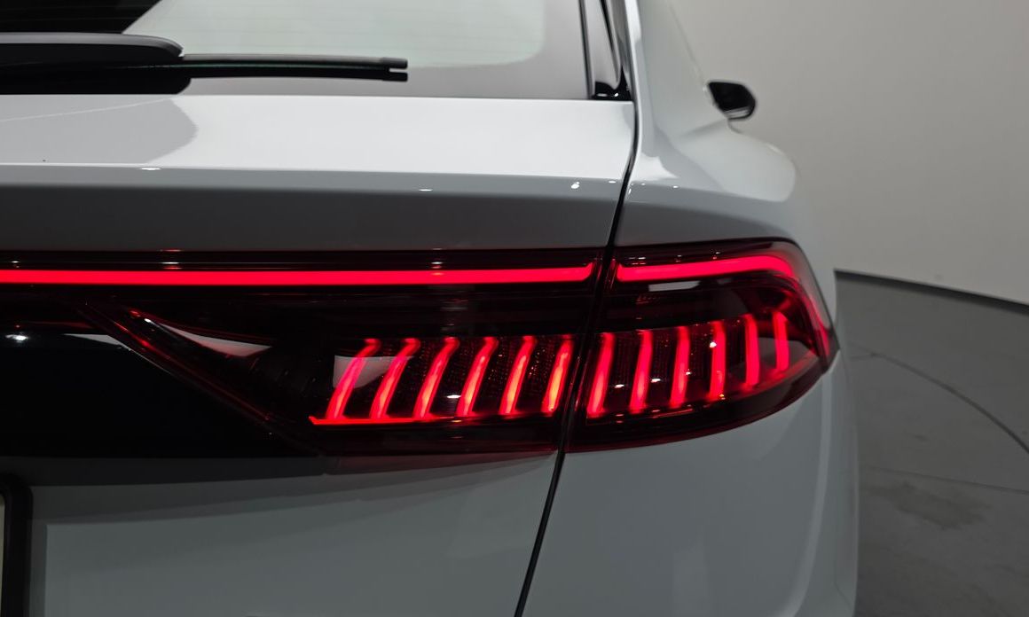 Audi Q8 2021