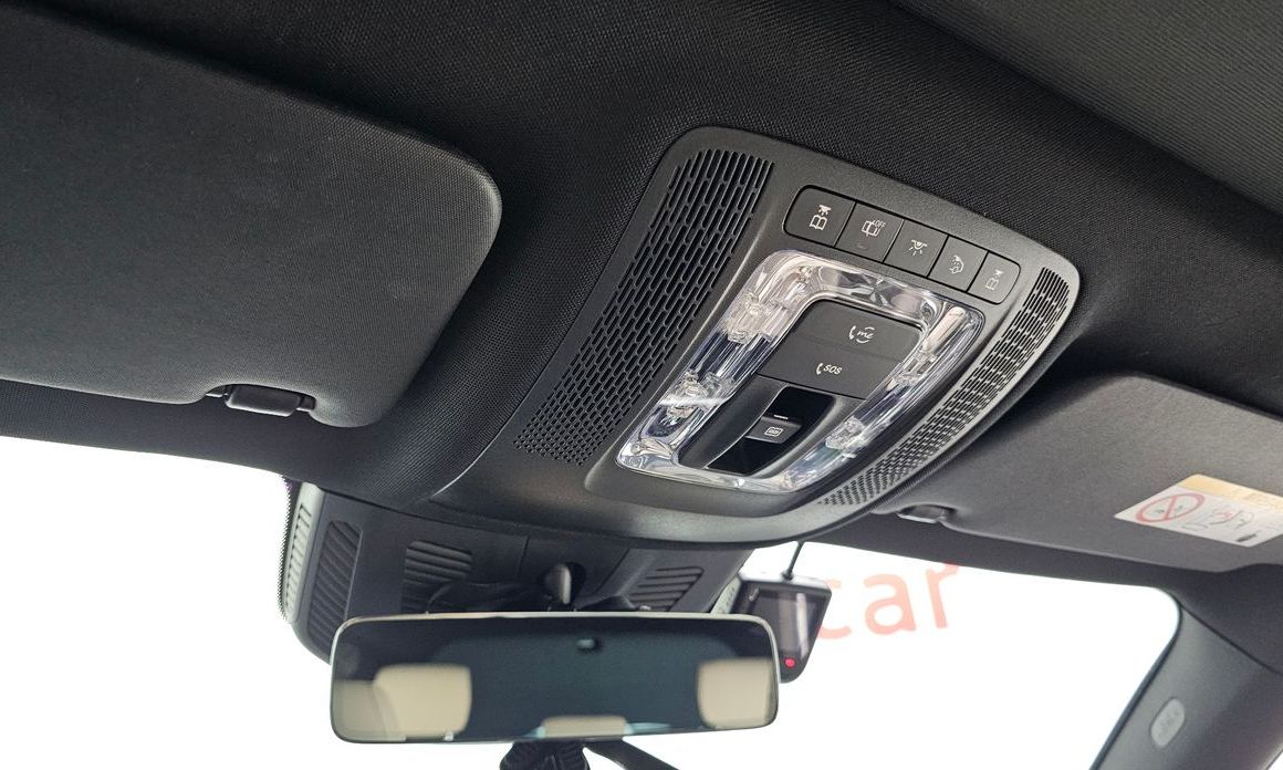 Mercedes-Benz GLB-Class 2024