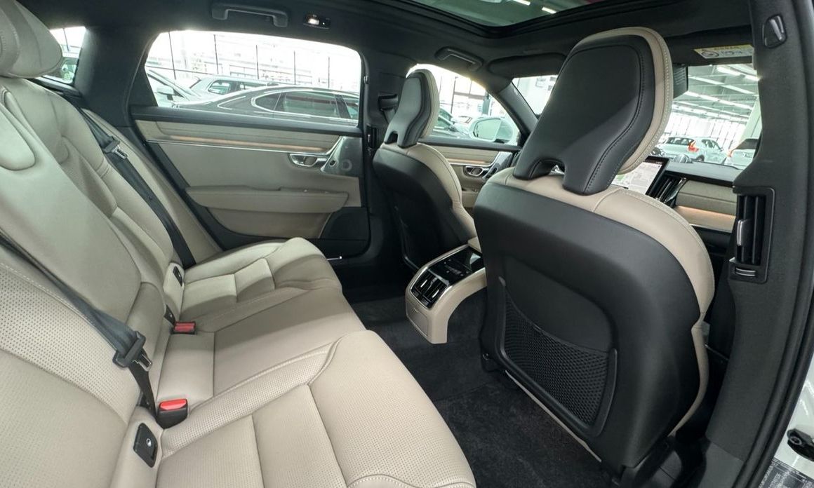 Volvo S90 2026