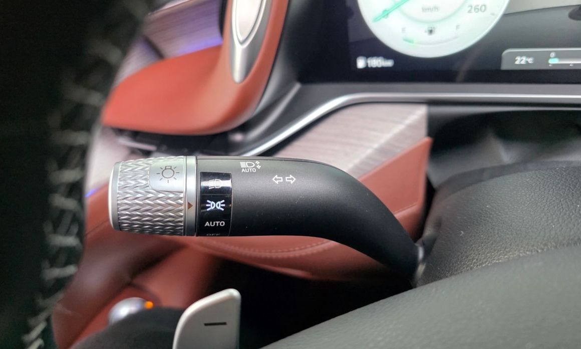 Genesis G90 2023