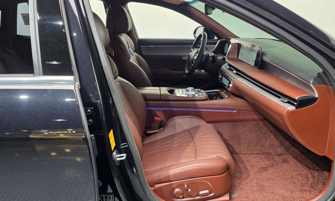 Genesis G90 2023