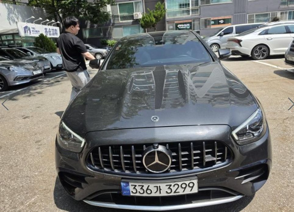 Mercedes-Benz E-Class 2022