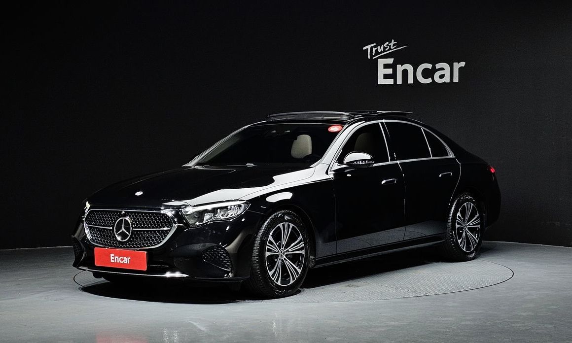Mercedes-Benz E-Class 2025