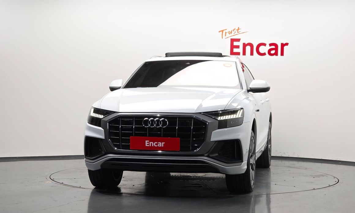 Audi Q8 2021