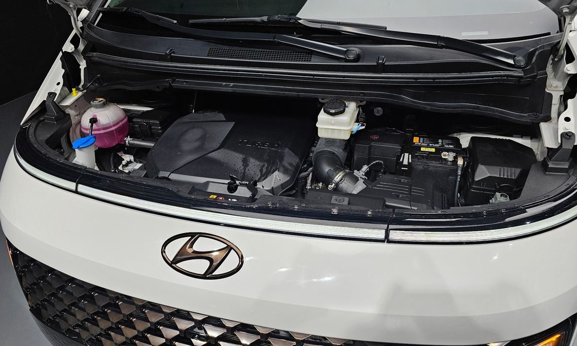 Hyundai Staria 2023
