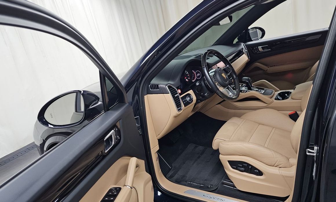 Porsche Cayenne 2022