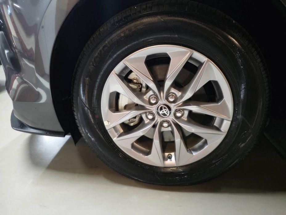 Toyota Sienna 2025