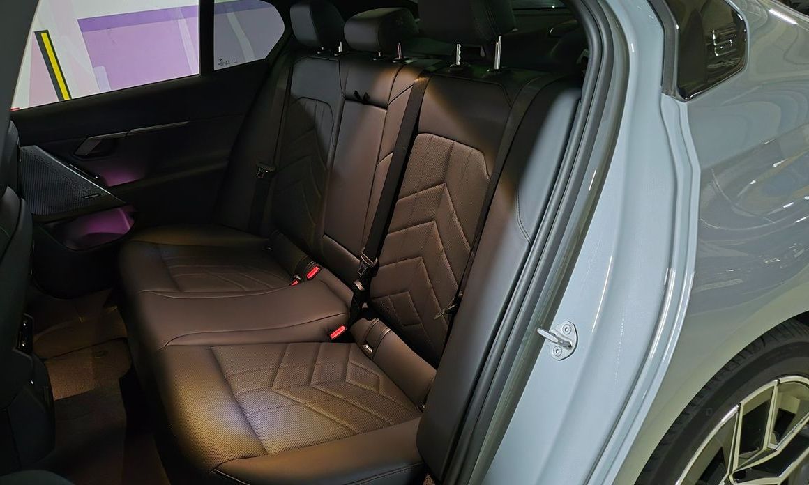 BMW 5-Series 2025