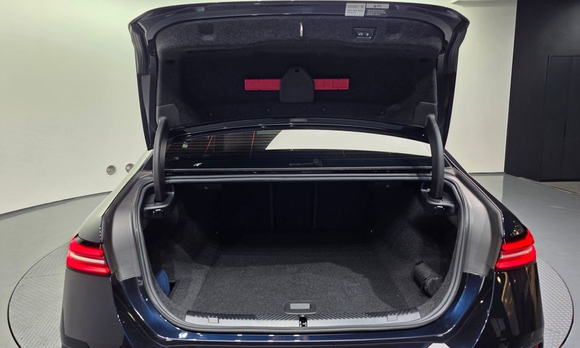 BMW i5 2024