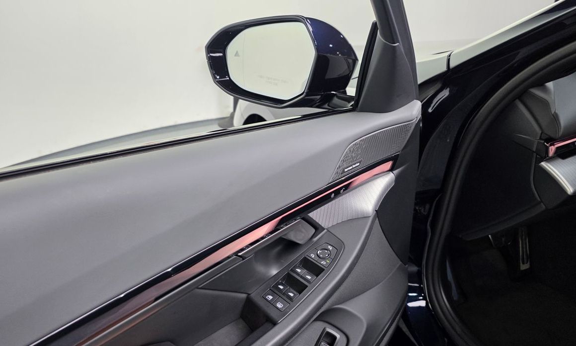 BMW i5 2024