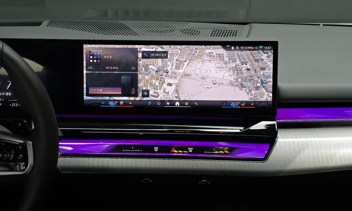 BMW 5-Series 2025