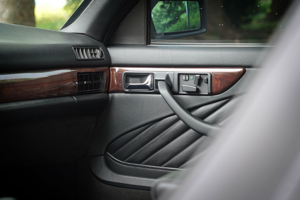 Mercedes-Benz SEL/SEC 1991