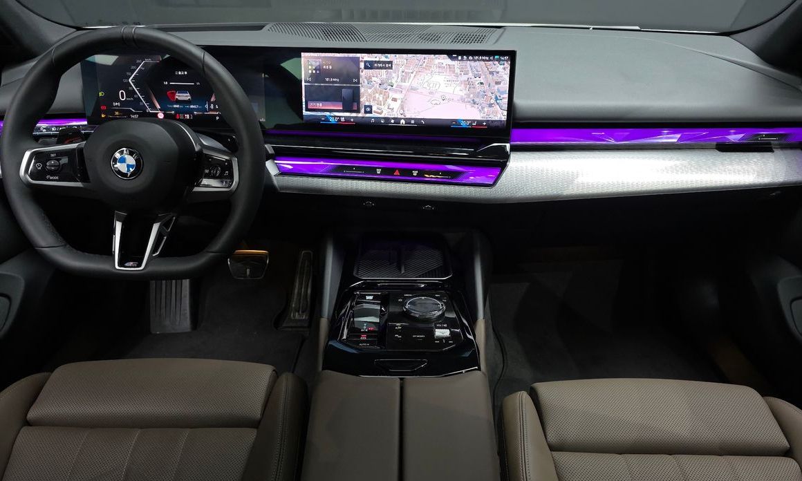 BMW 5-Series 2025