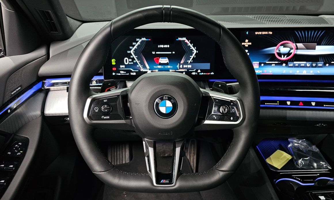 BMW 5-Series 2025