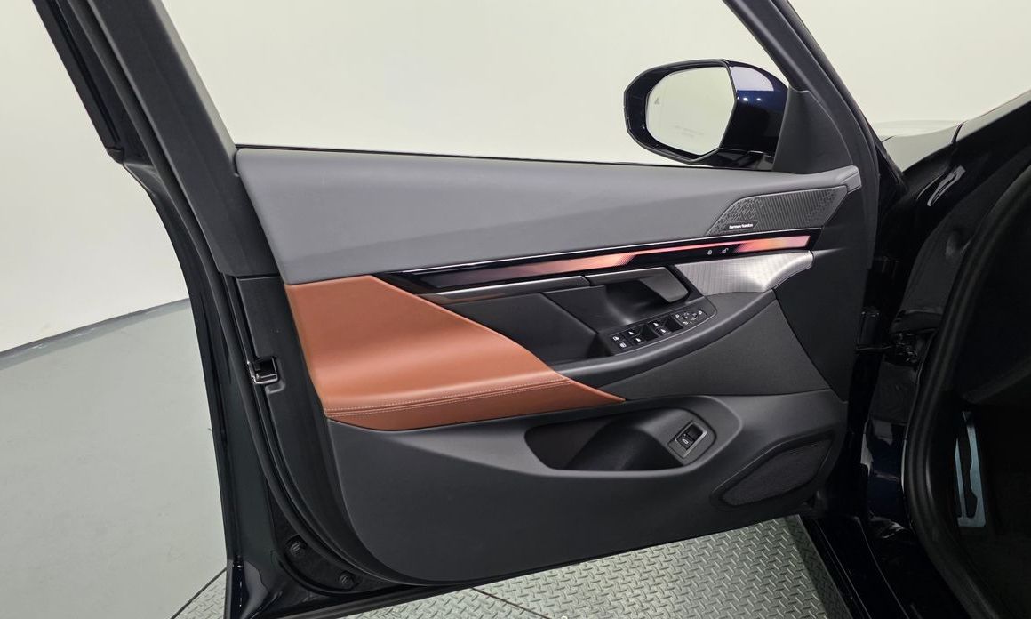 BMW i5 2024