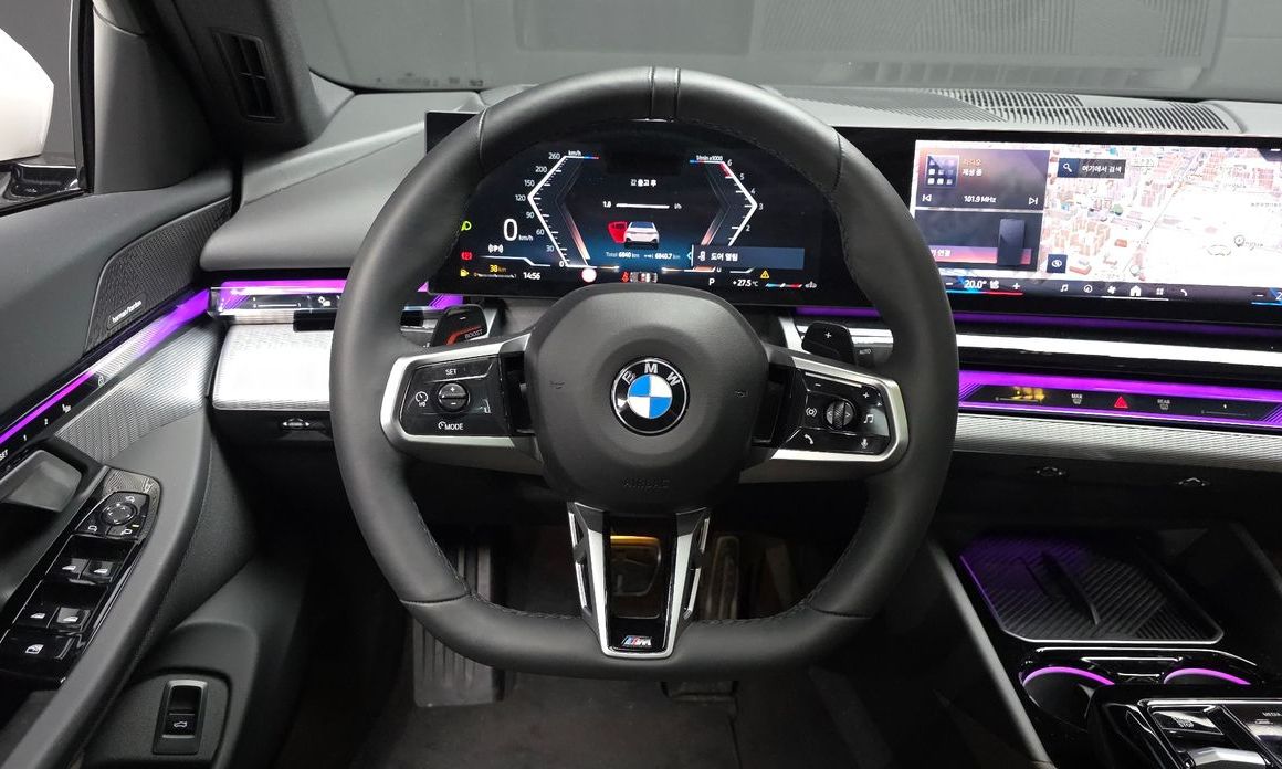 BMW 5-Series 2025