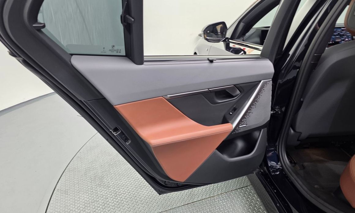 BMW i5 2024