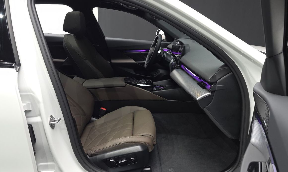 BMW 5-Series 2025