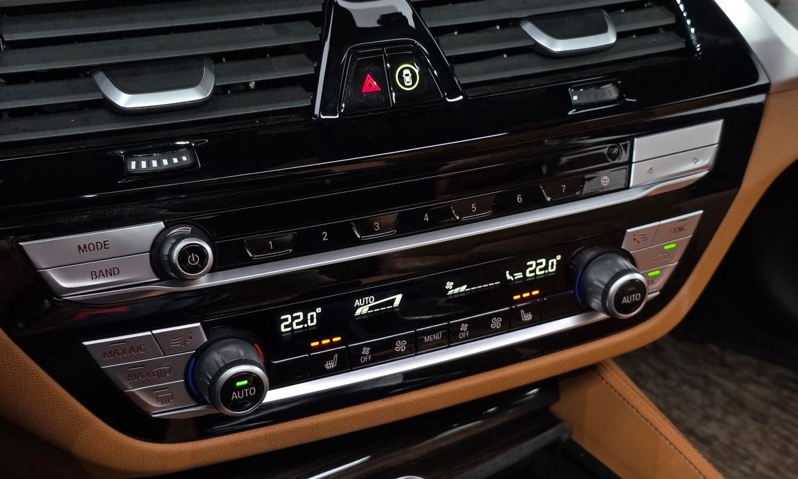 BMW 5-Series 2022