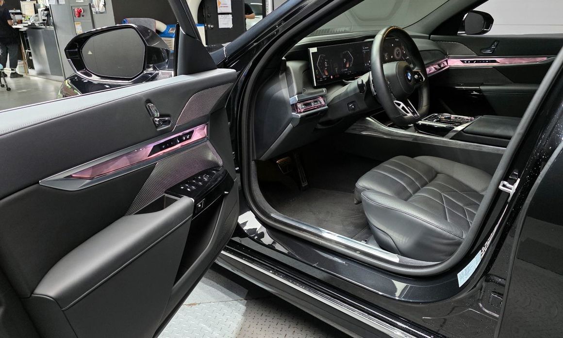 BMW 7-Series 2024