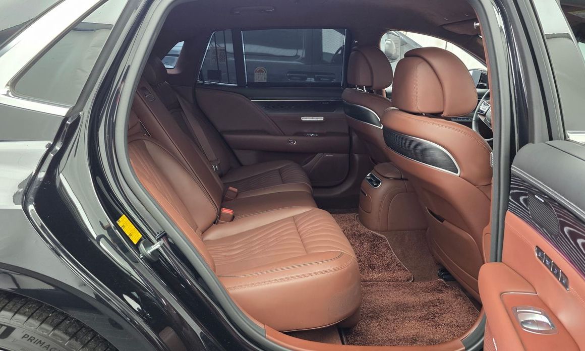 Genesis G90 2025