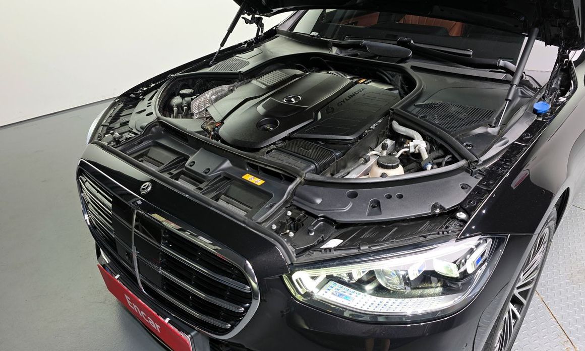 Mercedes-Benz S-Class 2024