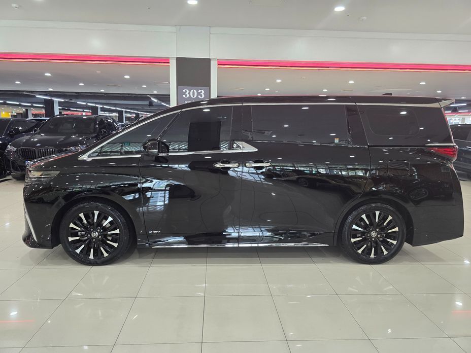 Toyota Alphard 2024