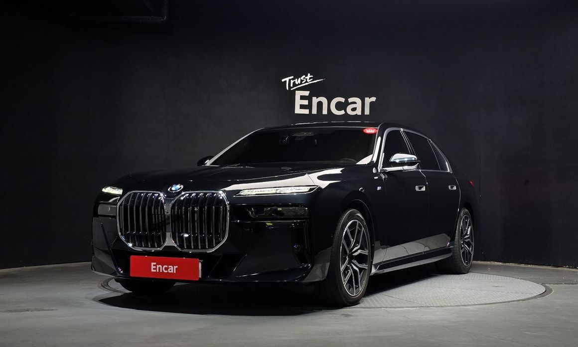 BMW 7-Series 2024
