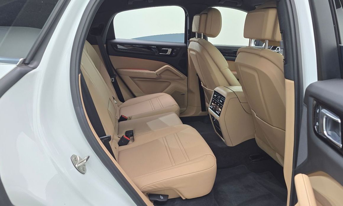 Porsche Cayenne 2023
