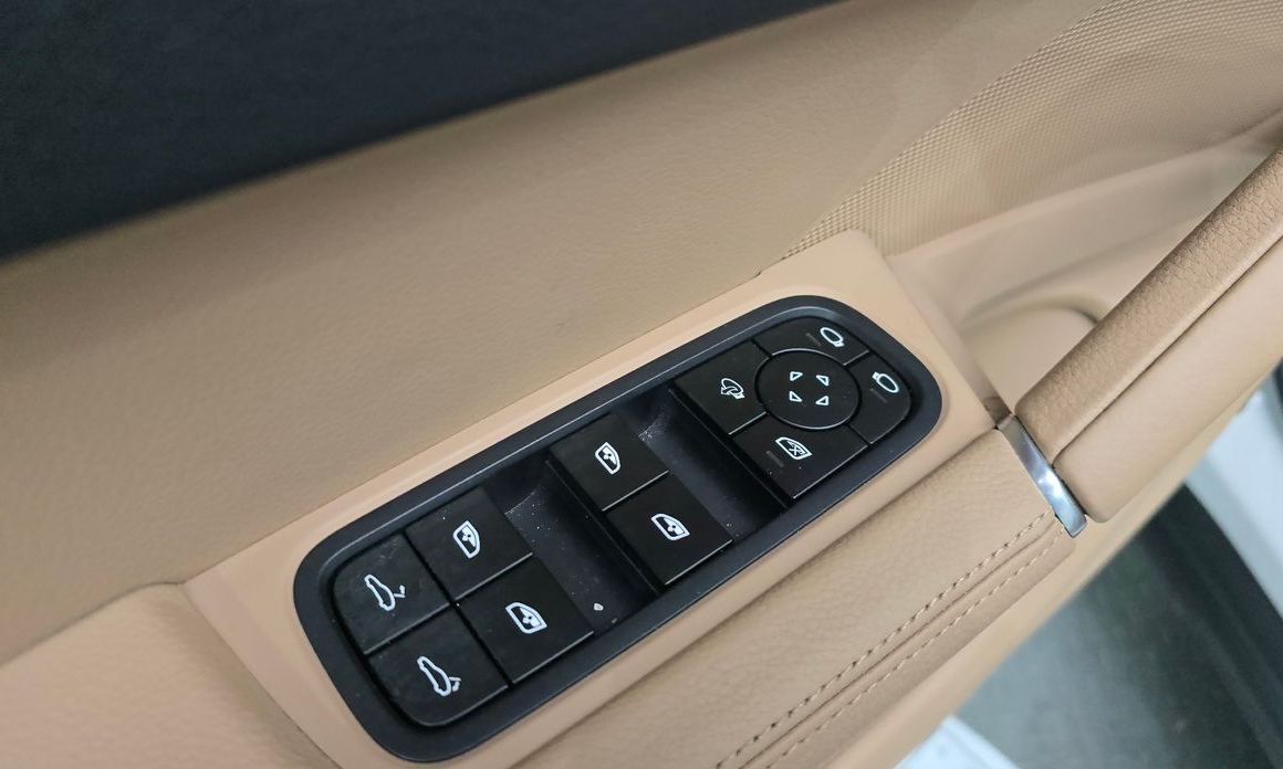 Porsche Cayenne 2023