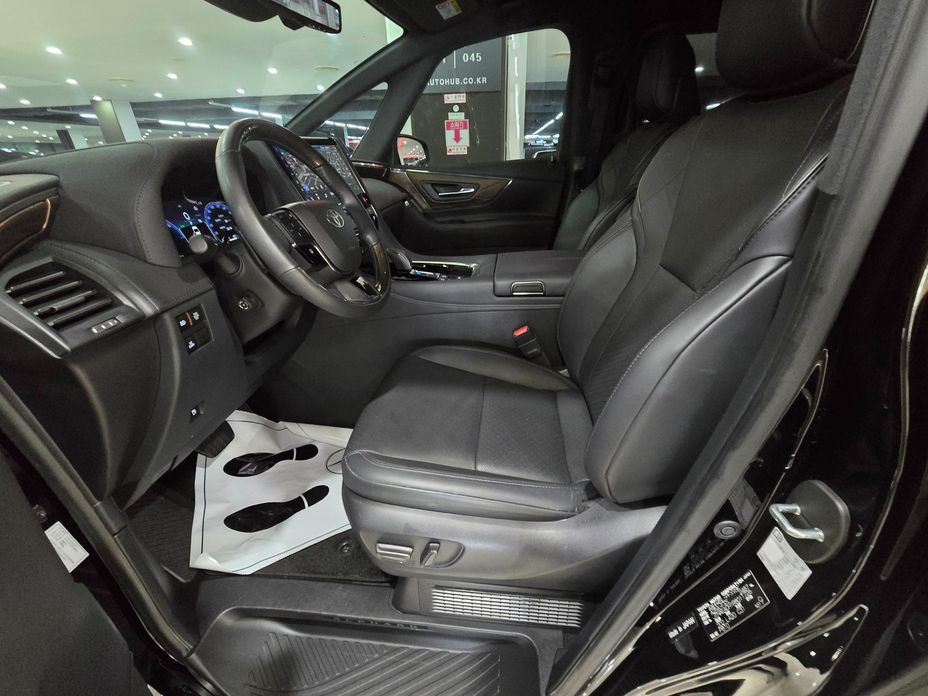 Toyota Alphard 2024
