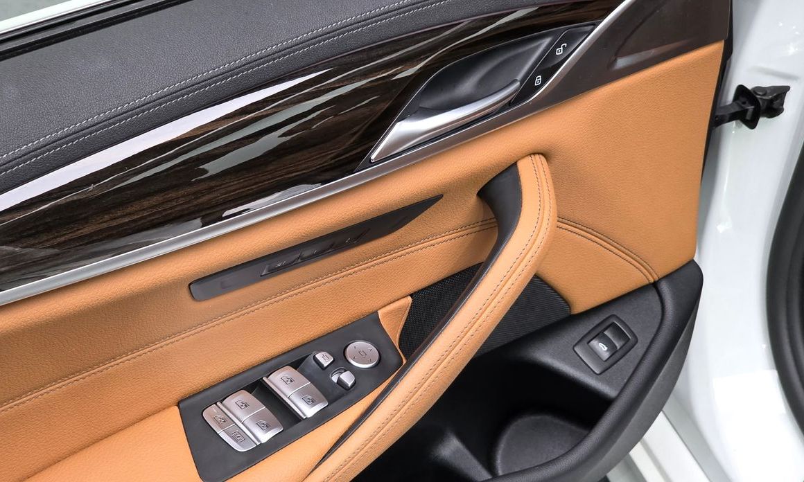 BMW 5-Series 2022