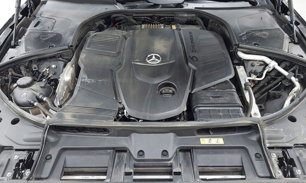 Mercedes-Benz S-Class 2023