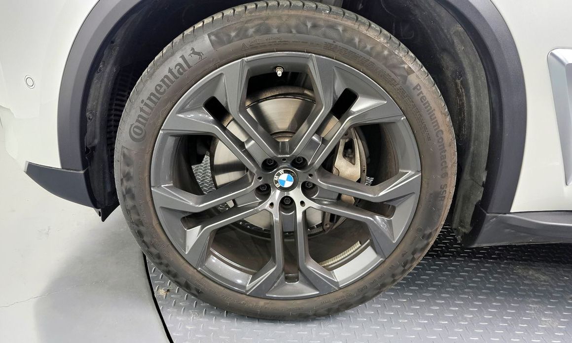 BMW X5 2024