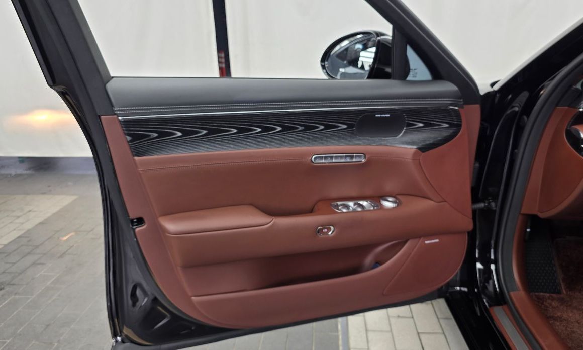 Genesis G90 2025