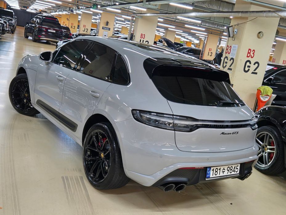 Porsche Macan 2022