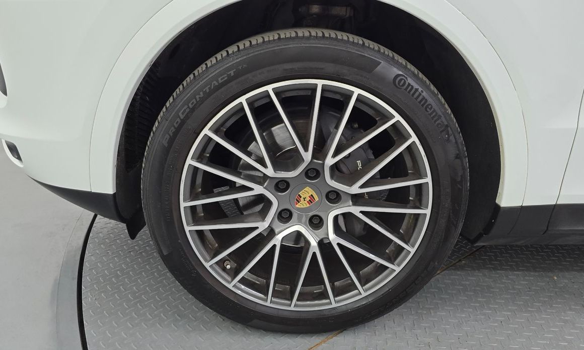 Porsche Cayenne 2023
