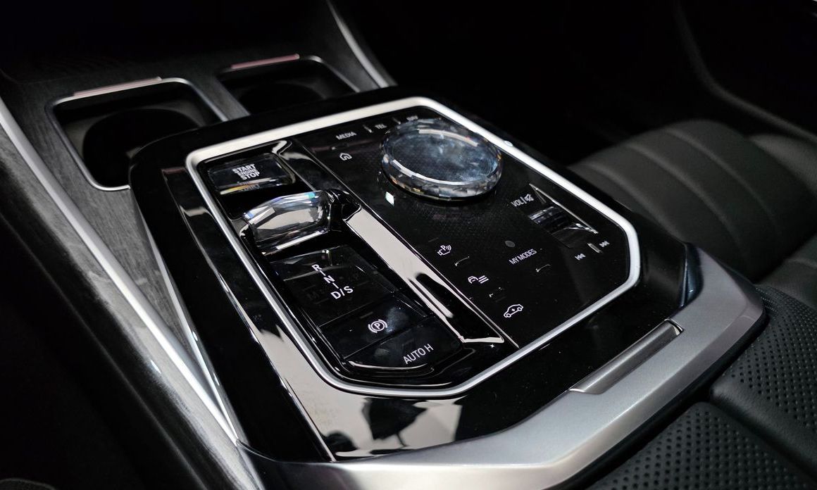 BMW 7-Series 2024