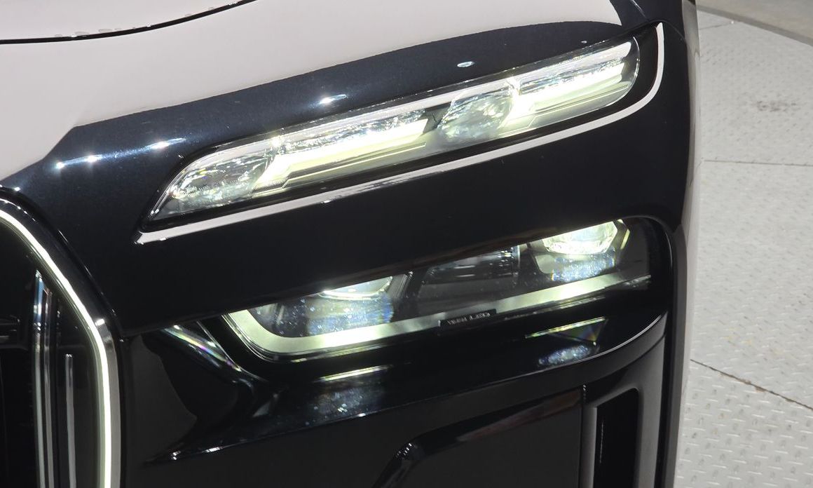 BMW 7-Series 2024