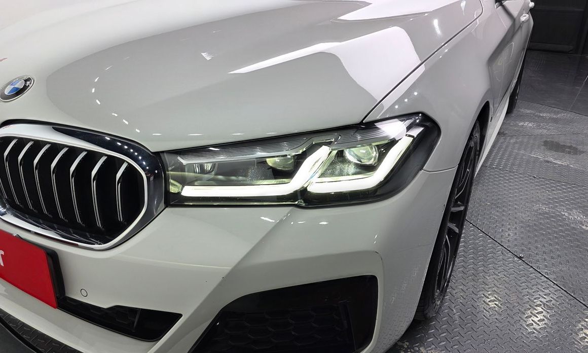 BMW 5-Series 2022