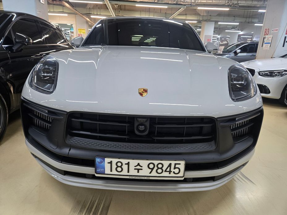 Porsche Macan 2022